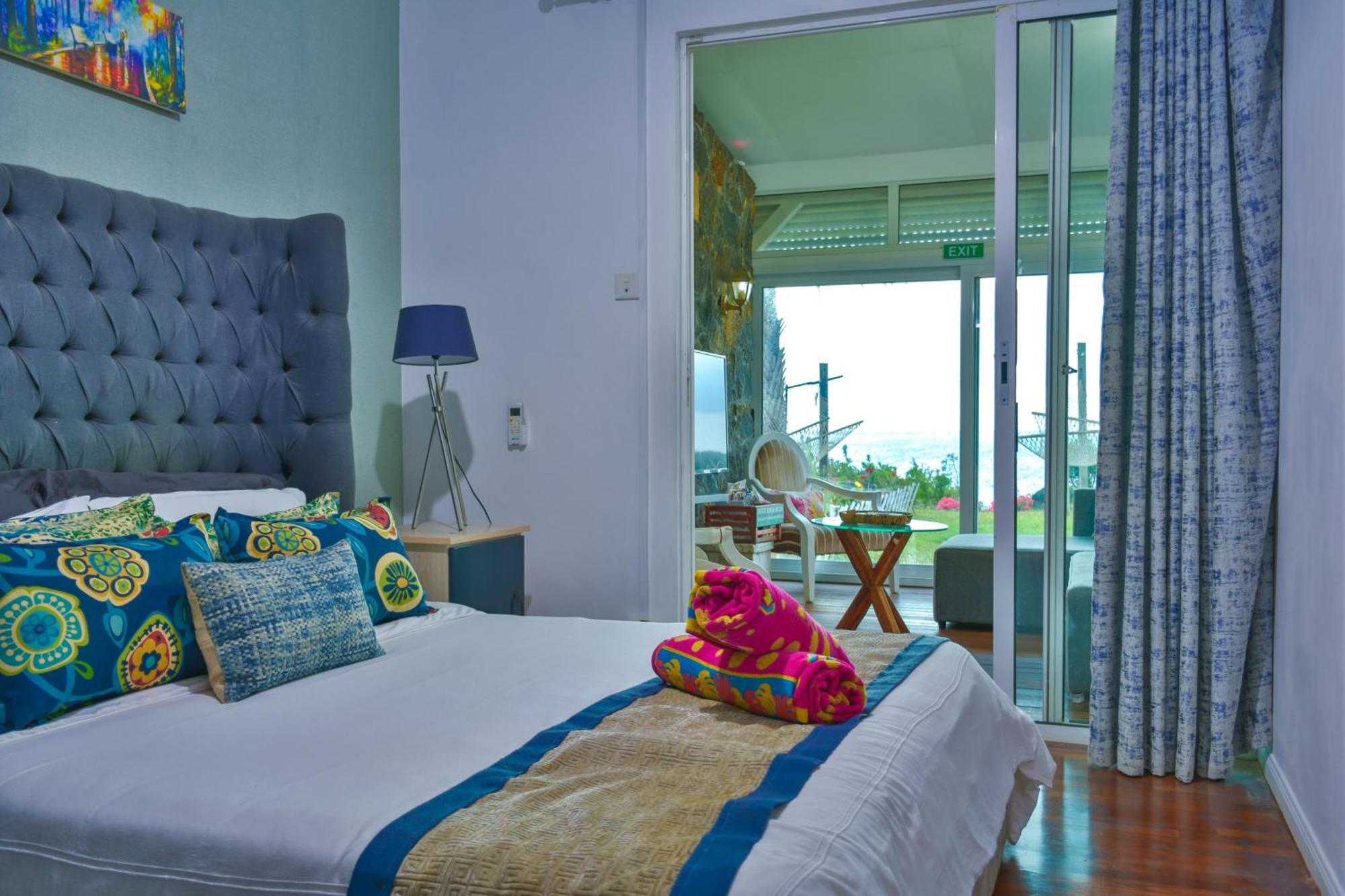 Boutique Villa On The Rocks With Stunning Sea Views, Infinity Pool & Private Sea Trou d'Eau Douce Exterior foto